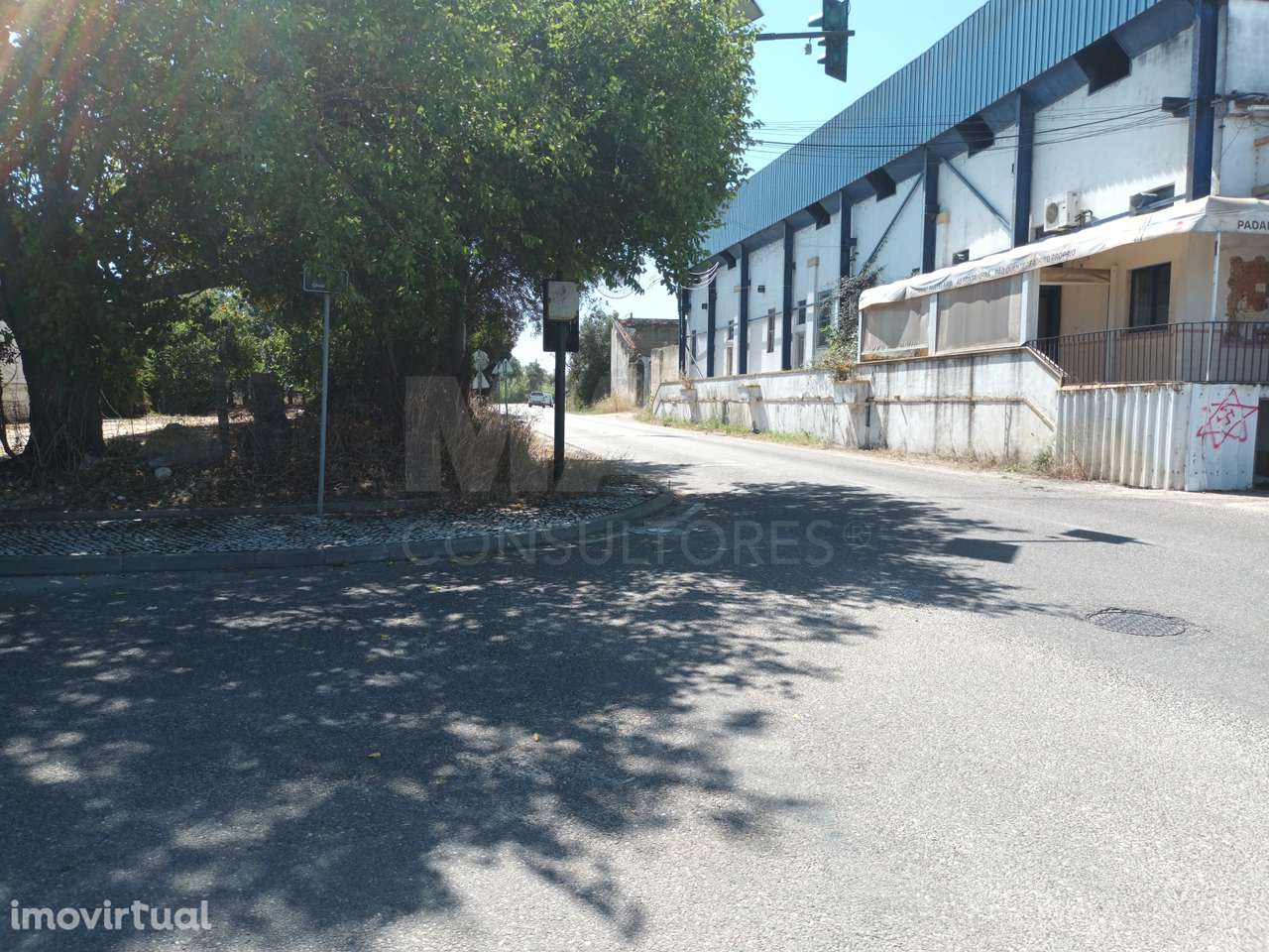 Edifícios e terreno  para construção no centro de Benavente. - Grande imagem: 3/12