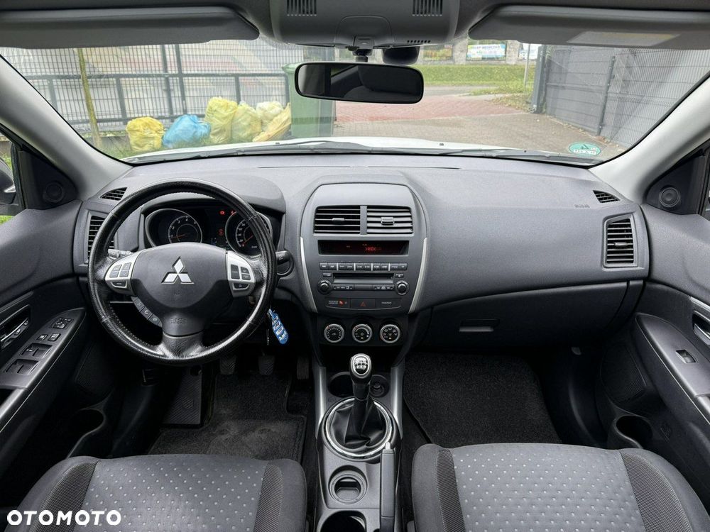 Mitsubishi ASX - 11