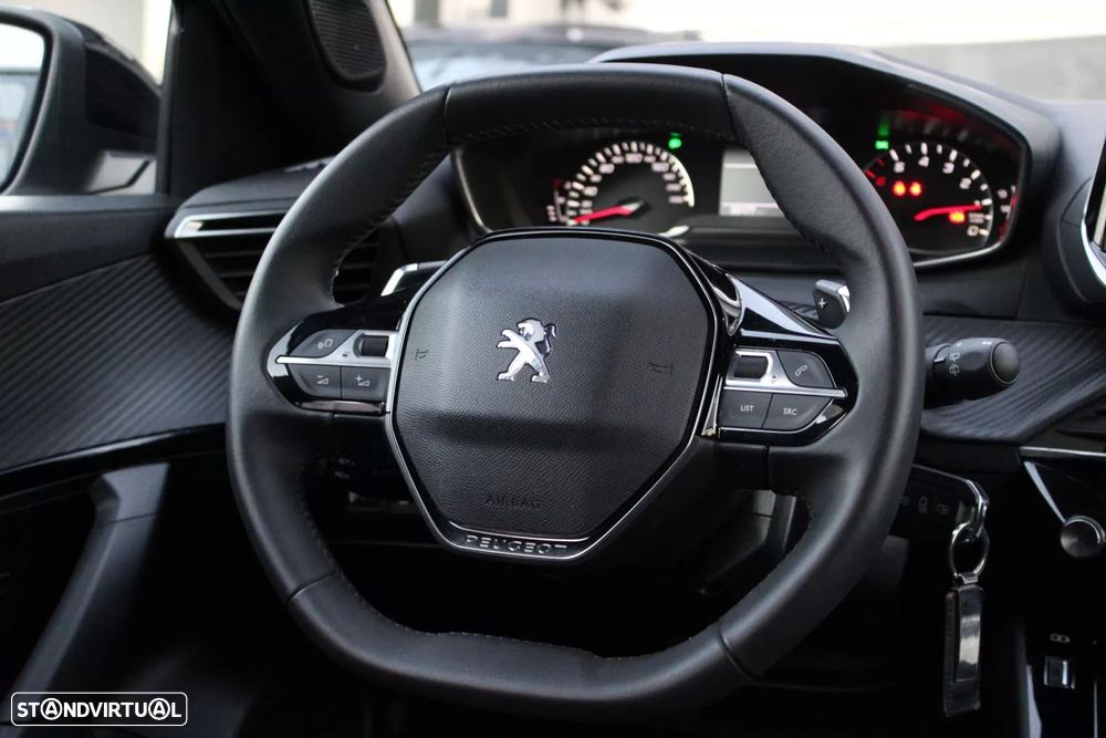 Peugeot 2008 1.2 PureTech Allure Pack EAT8 - 10