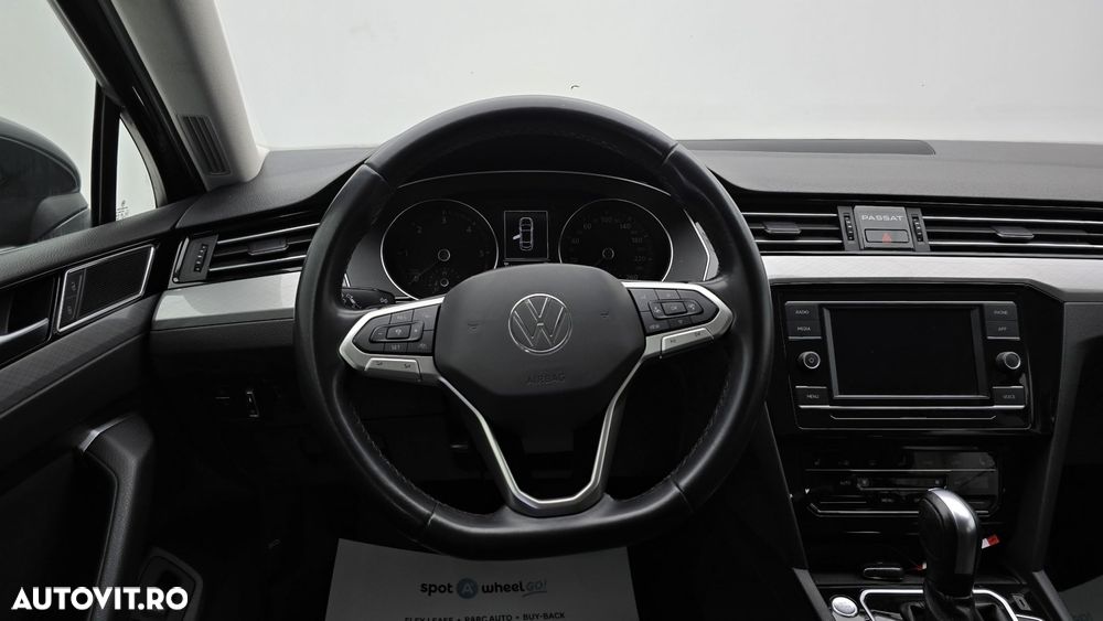 Volkswagen Passat - 15