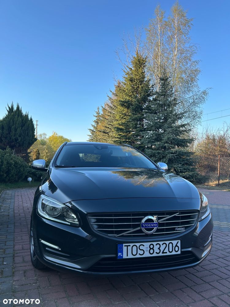 Volvo V60 D4 Drive-E Momentum - 3
