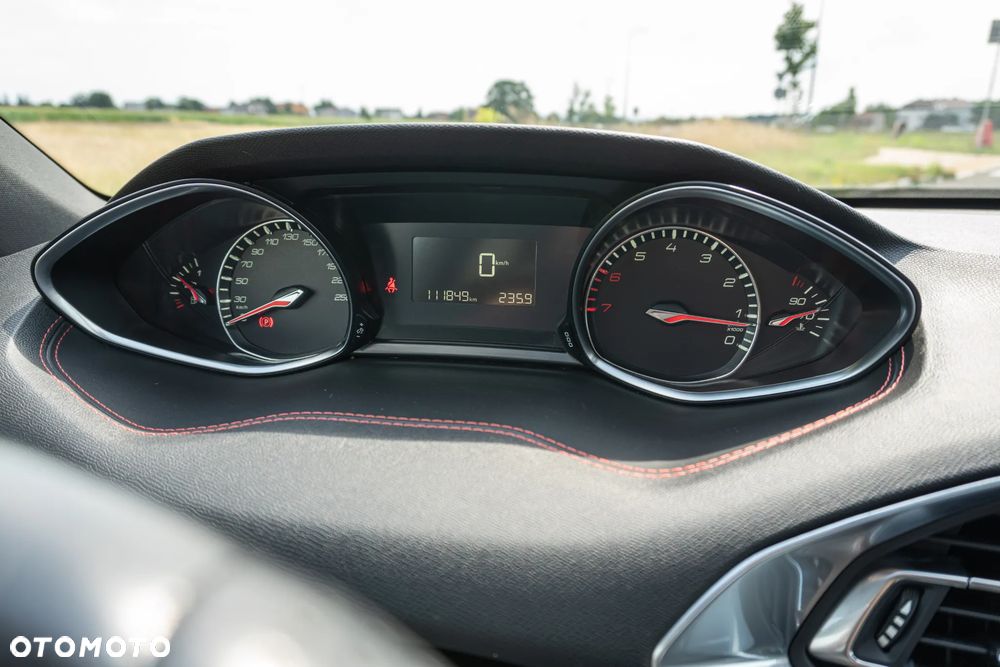 Peugeot 308 1.2 PureTech GPF GT Pack S&S - 25