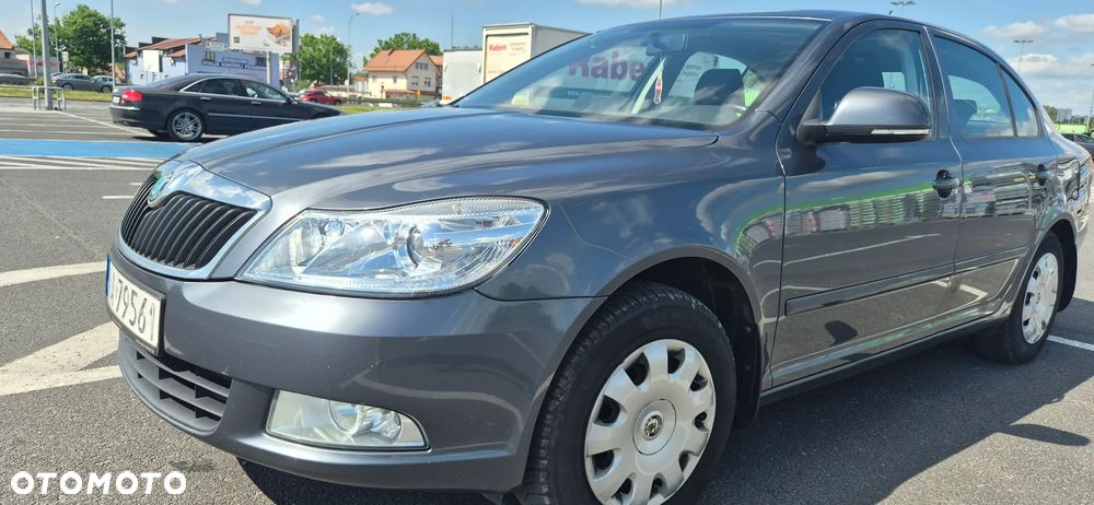 Skoda Octavia 1.6 Active - 1