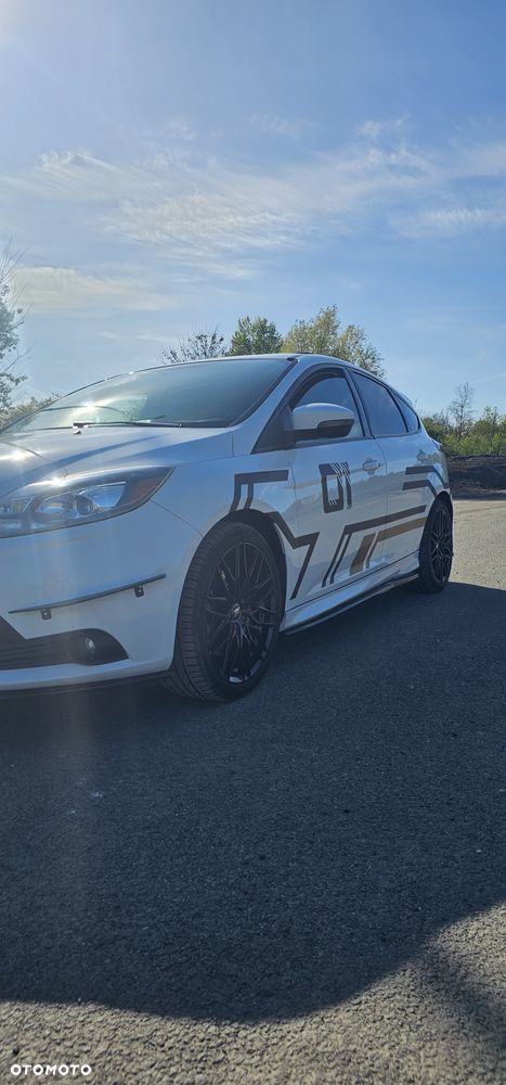 Ford Focus ST - 2