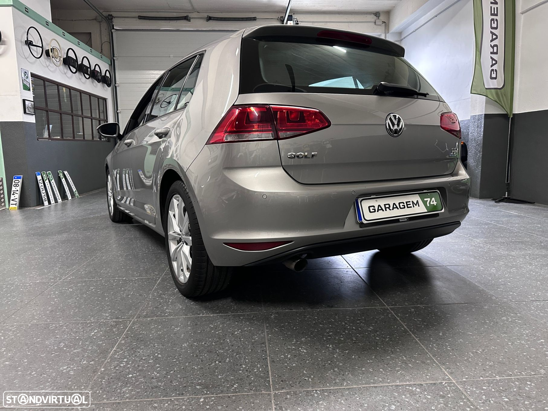 VW Golf 1.6 TDi Highline - 20