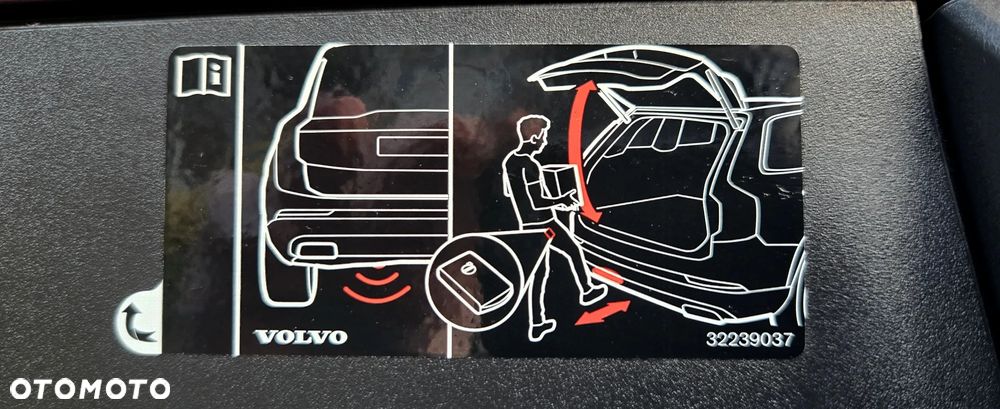 Volvo V90 Cross Country D5 AWD Geartronic Pro - 39