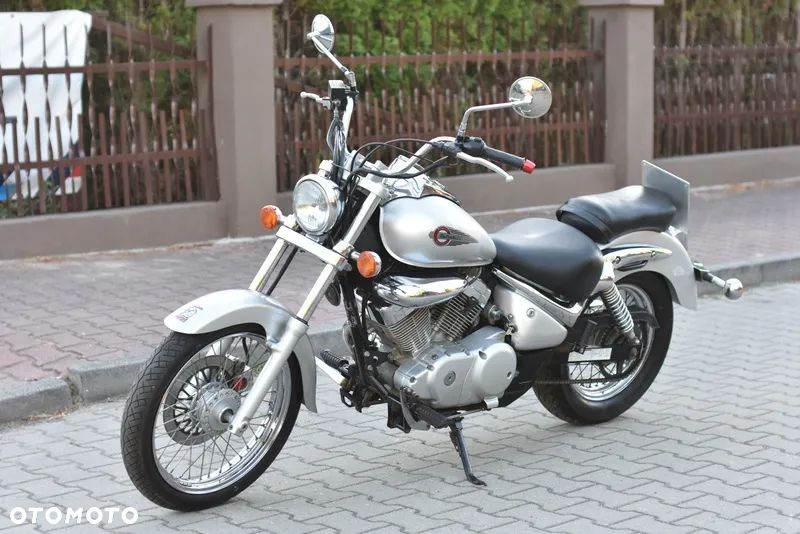 Suzuki Intruder - 21