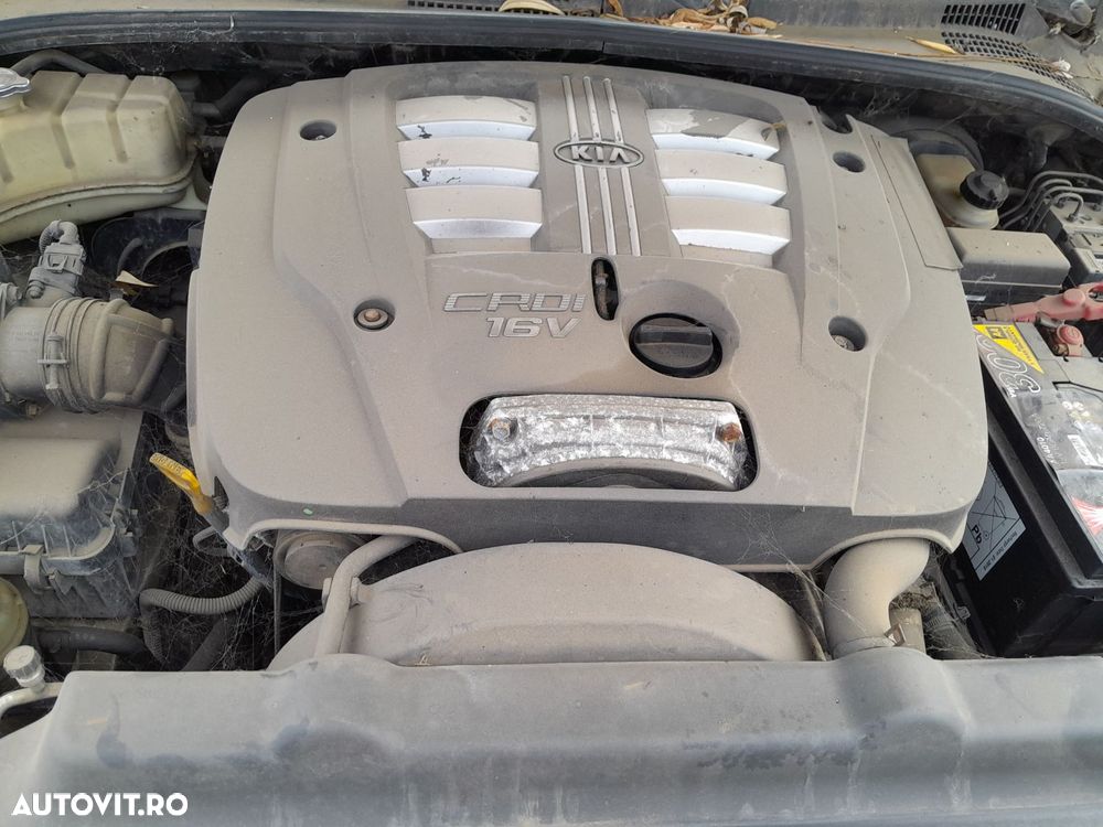 Dezmembrari  Kia SORENTO 1 (JC)  2002  > 0000 2.5 CRDi Motorina - 3
