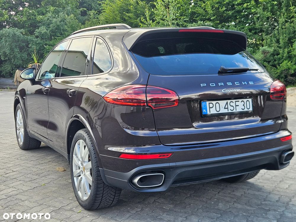 Porsche Cayenne Diesel Platinum Edition - 3