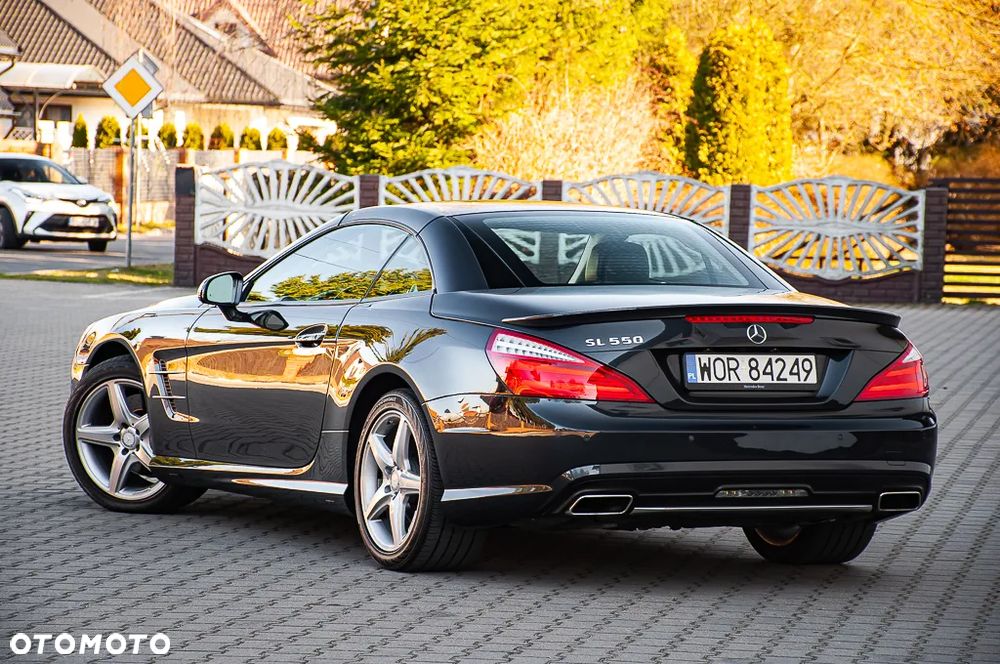 Mercedes-Benz SL - 17