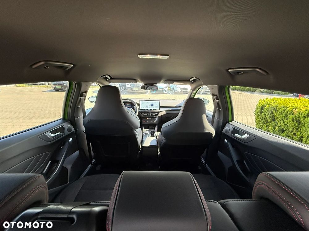 Ford Focus 2.3 EcoBoost ST X - 24