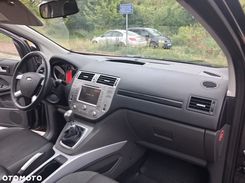 Ford Kuga 2.0 TDCi 2x4 Titanium - 5