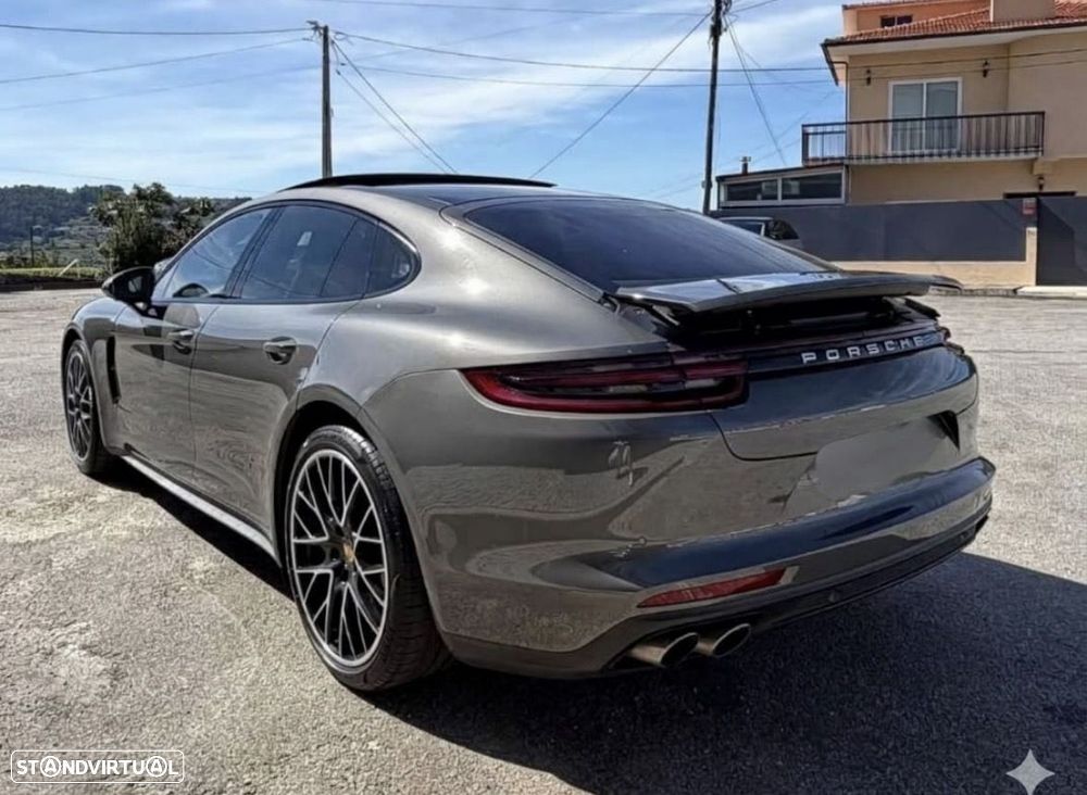Porsche Panamera 4 S - 1