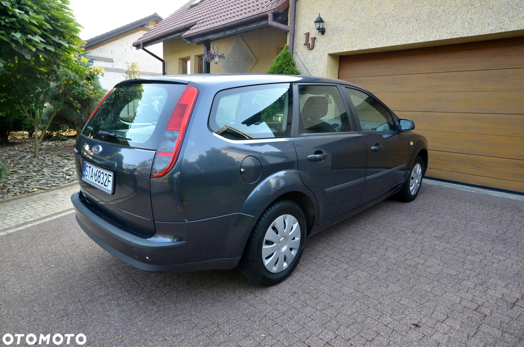 Ford Focus 1.6 16V Fun - 4
