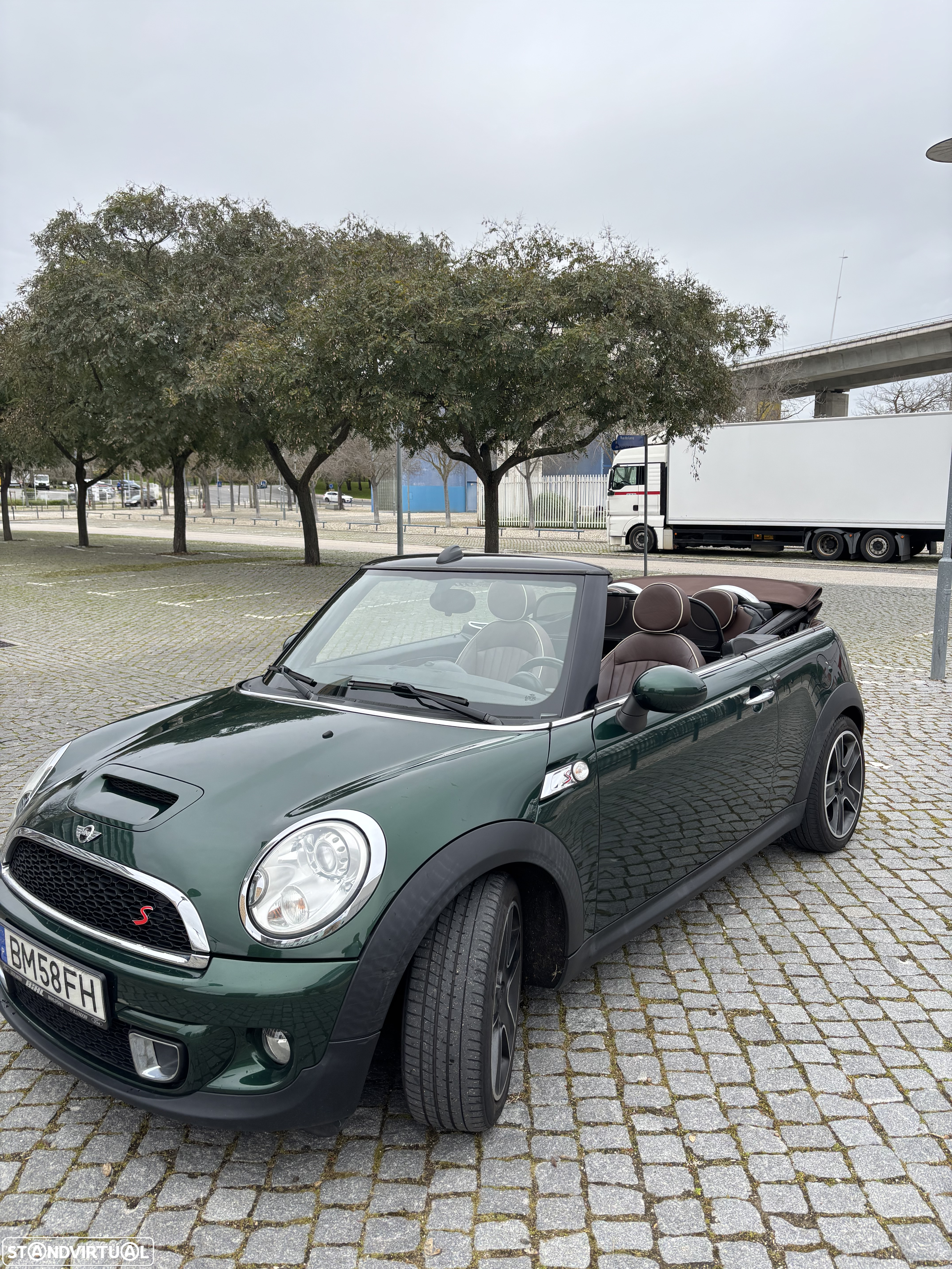 MINI Cabrio Cooper S - 8