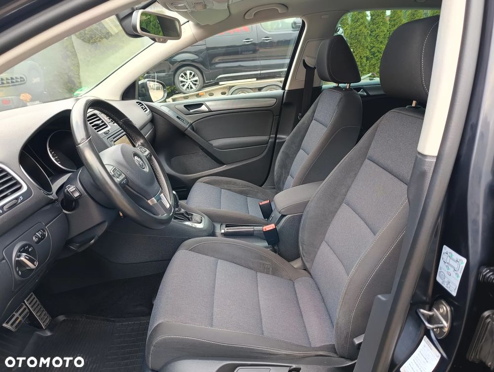 Volkswagen Golf 1.6 TDI DPF DSG Style - 24