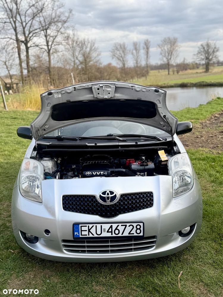 Toyota Yaris 1.3 Prestige - 10