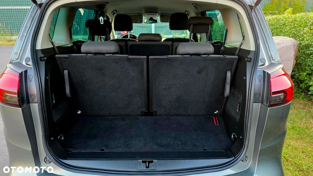 Opel Zafira - 17