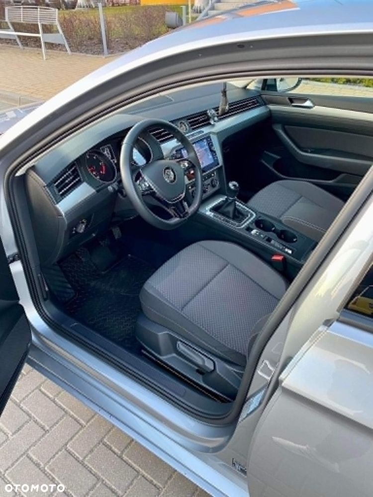 Volkswagen Passat 2.0 TDI BMT Comfortline - 4