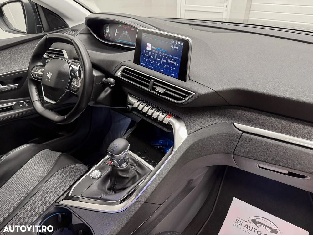 Peugeot 3008 PureTech 130 Stop & Start Allure - 17