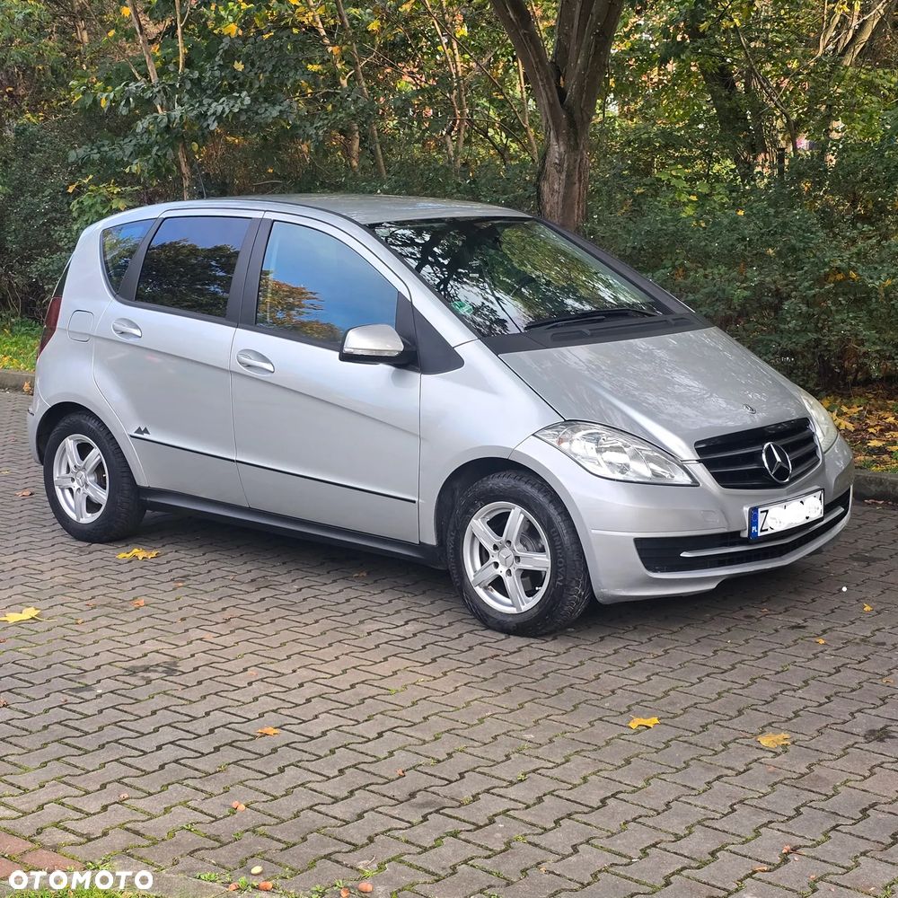 Mercedes-Benz A-Class 2009 photo 2