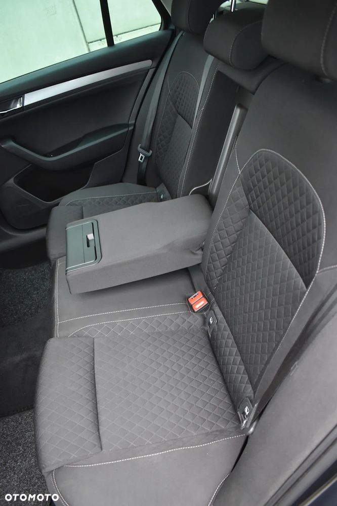 Skoda Superb 1.6 TDI Style - 40