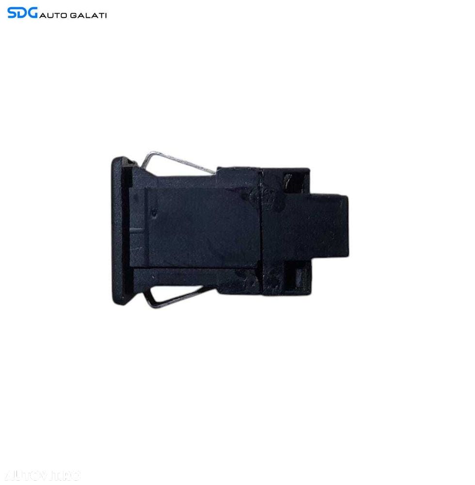 Priza Conector Auxiliar AUX Volkswagen Golf 5 2004 - 2008 Cod 5M0035724 [N1369] - 2