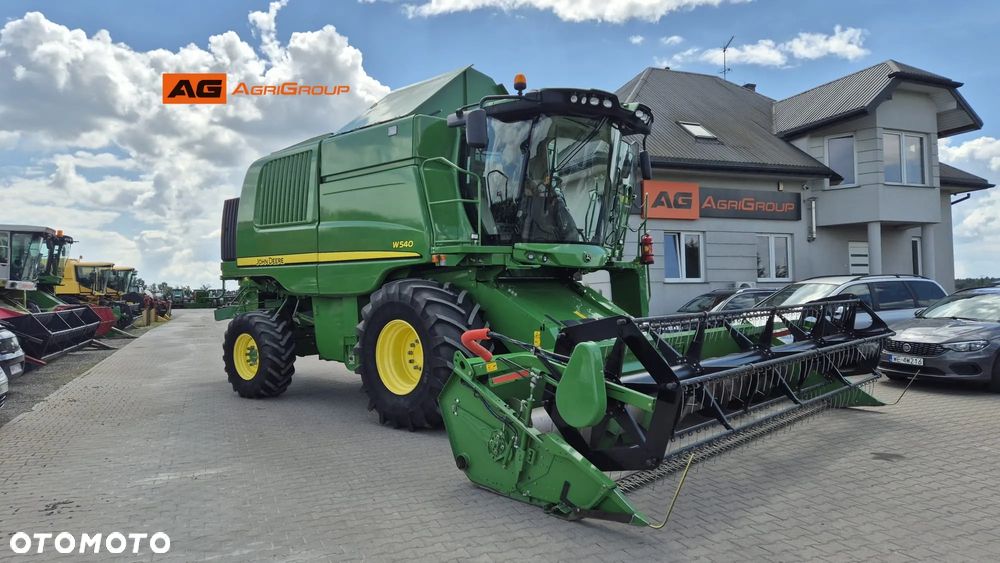 John Deere W540 - 1