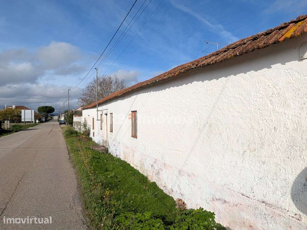 Moradia T4 + Casa de arrumos e terreno - Parceiros de Igreja, Torre... - Grande imagem: 4/32