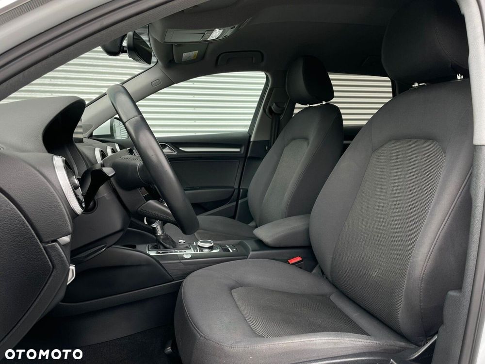 Audi A3 Sportback - 19