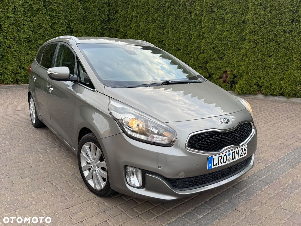 Kia Carens 1.7 CRDi S 7os - 11