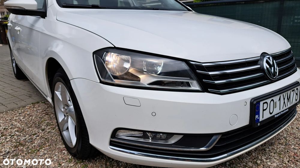 Volkswagen Passat 2.0 TDI BlueMotion Technology Exclusive - 9