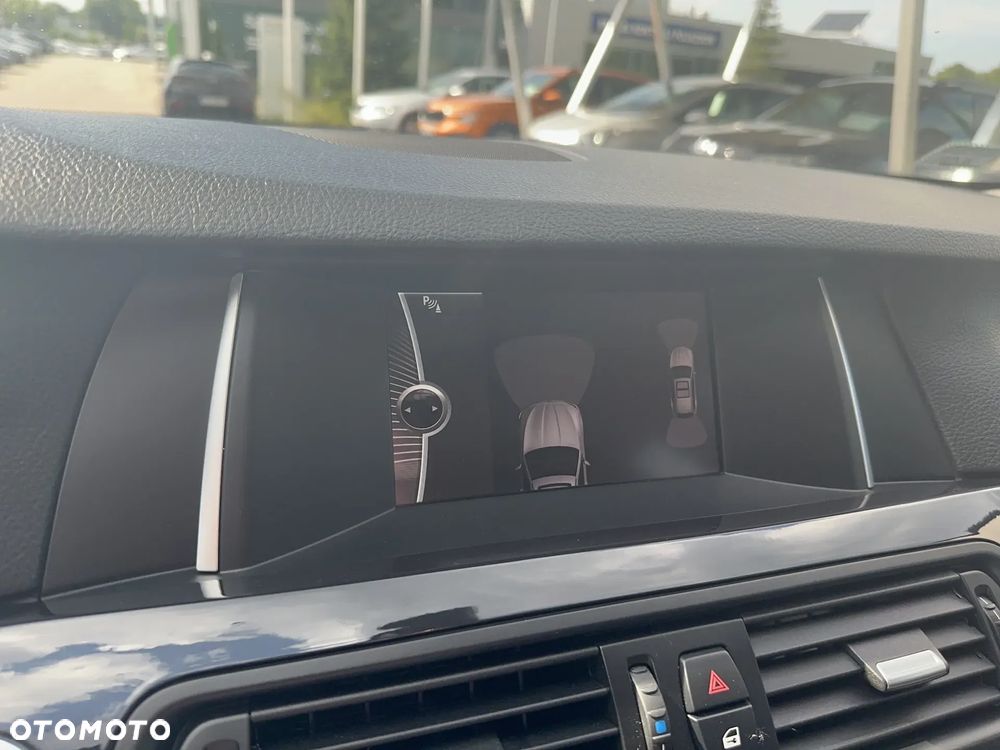 BMW Seria 5 520d Touring - 19