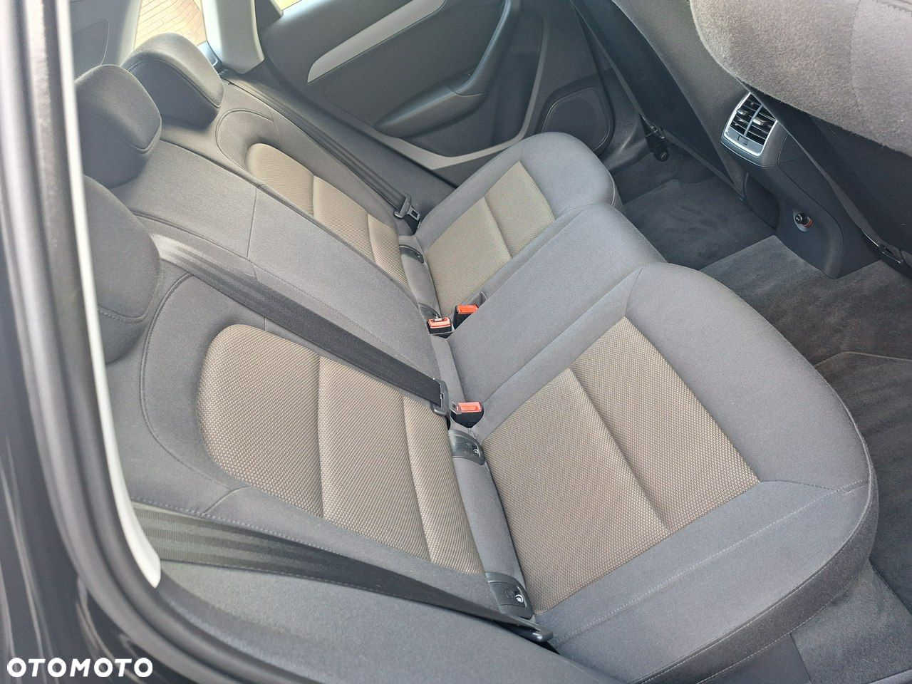 Audi Q3 1.4 TFSI Design - 24