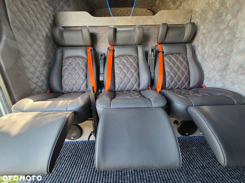 Mercedes-Benz Sprinter - 31