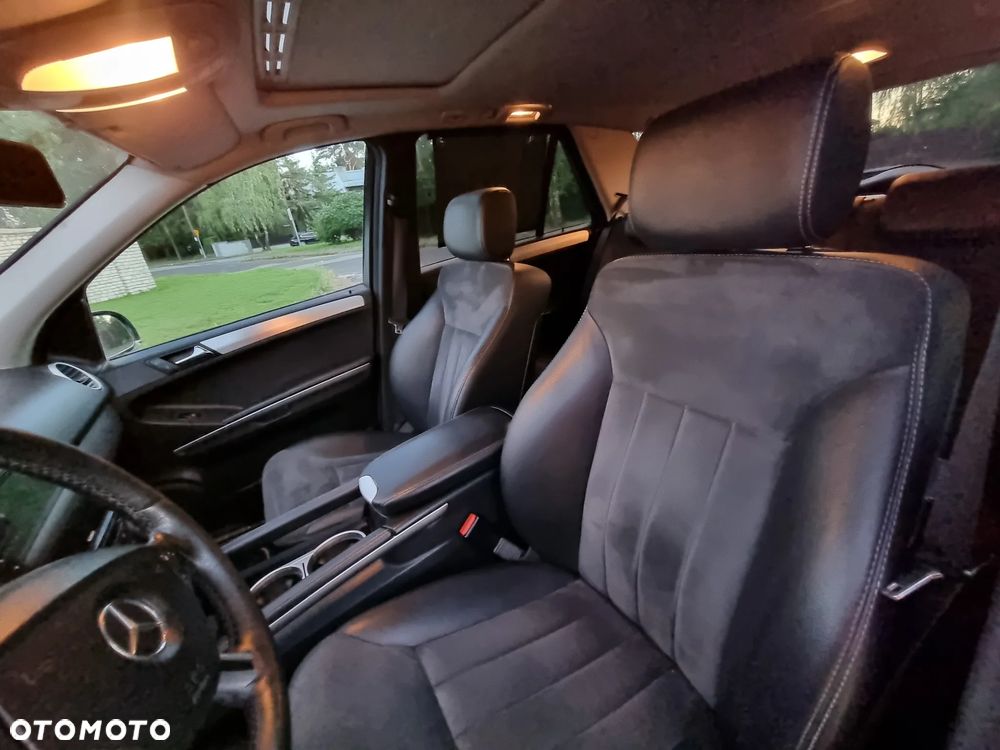 Mercedes-Benz ML - 22