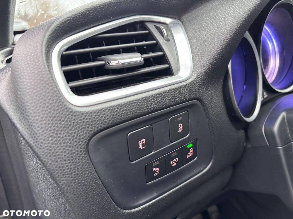 DS Automobiles DS 4 Crossback ver-bluehdi-120-eat6-stop-start-allure - 16