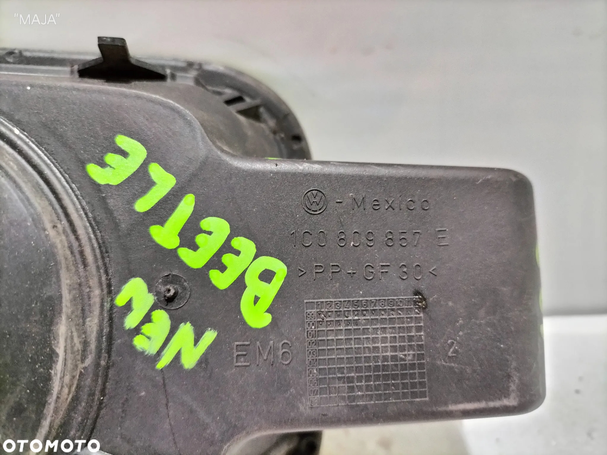 VW NEW BEETLE 1C0808857E KLAPKA WLEWU PALIWA - 5