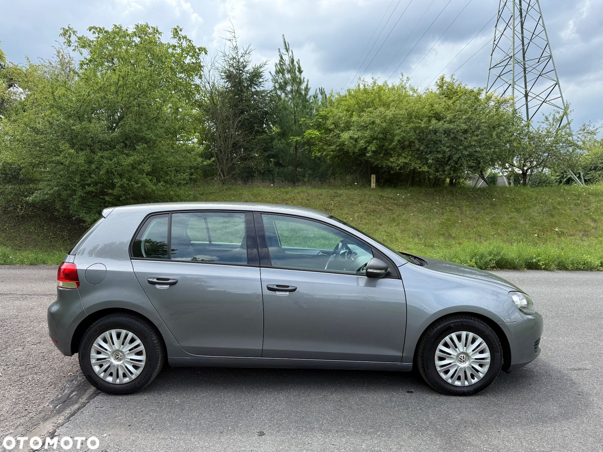 Volkswagen Golf 1.6 TDI DPF BlueMotion - 17