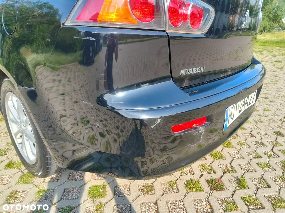 Mitsubishi Lancer - 12