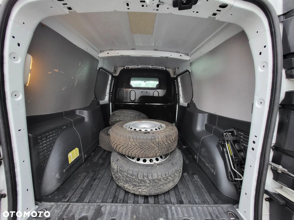 Renault Kangoo MAXI - 16