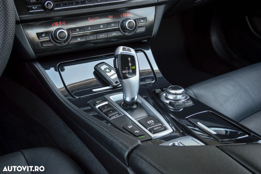 BMW Seria 5 520d xDrive AT - 22