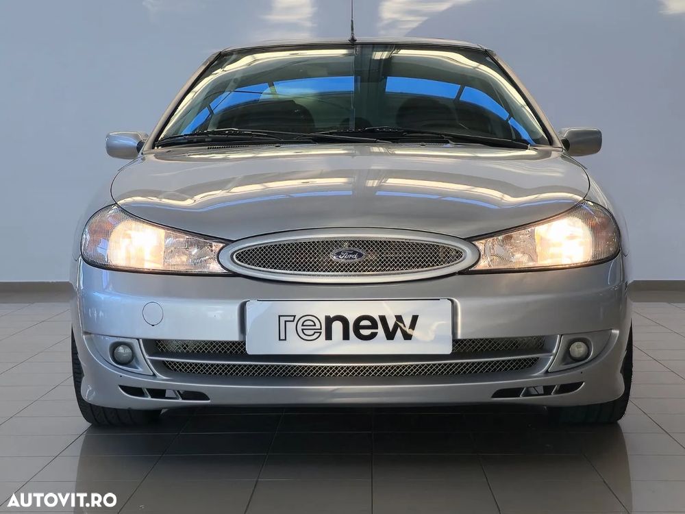 Ford Mondeo - 28