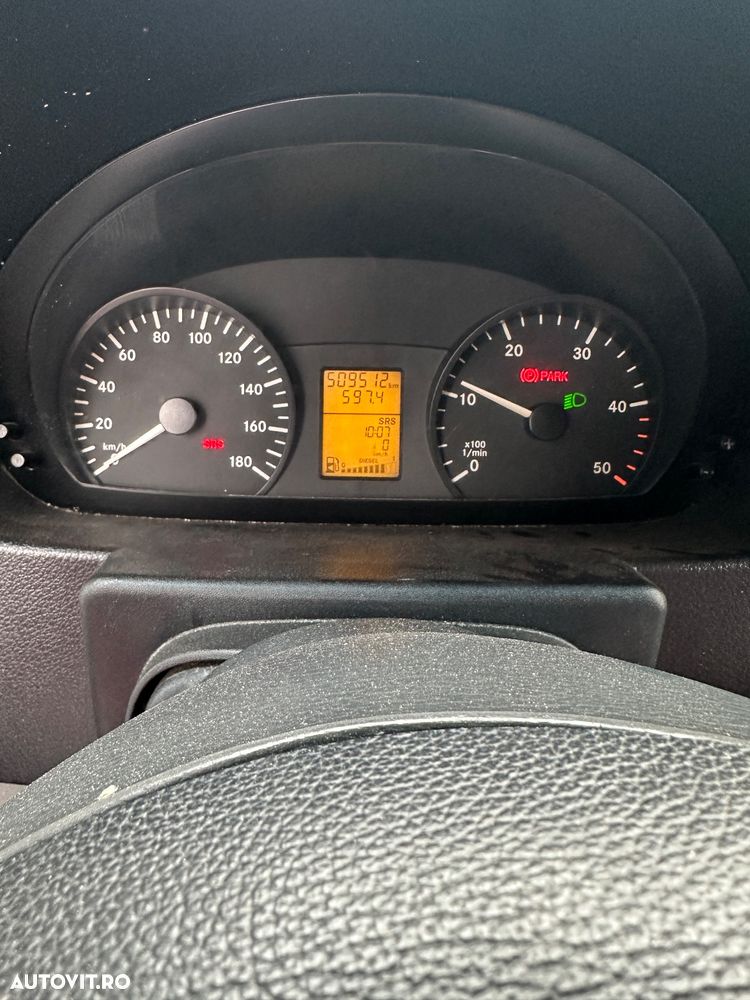 Mercedes-Benz Sprinter - 1