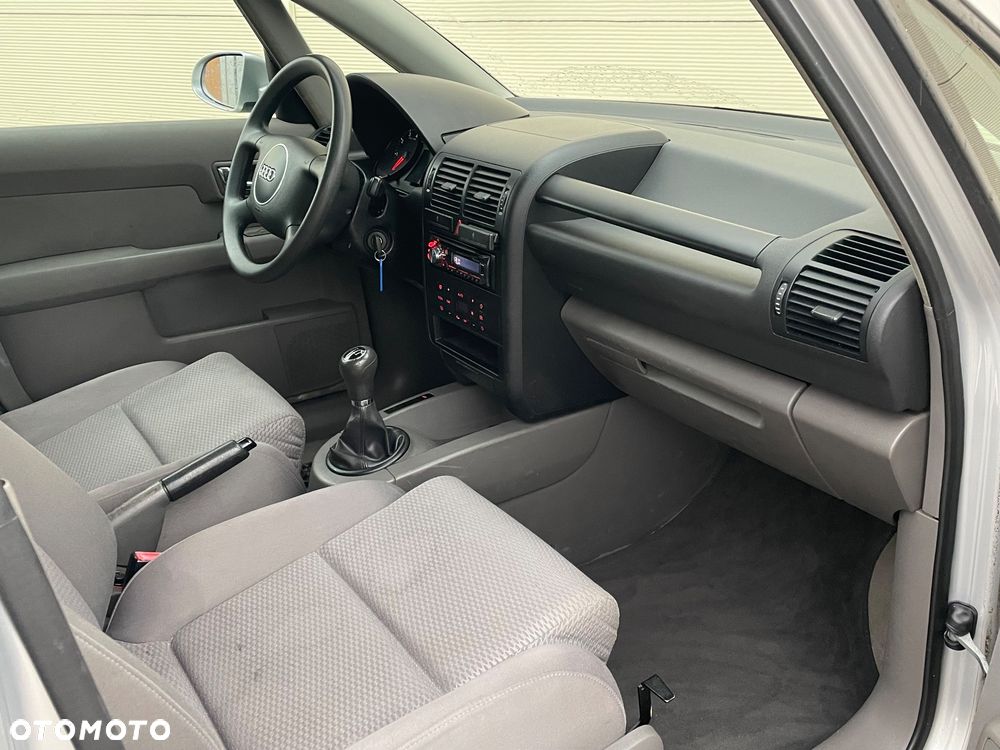 Audi A2 1.4 - 13
