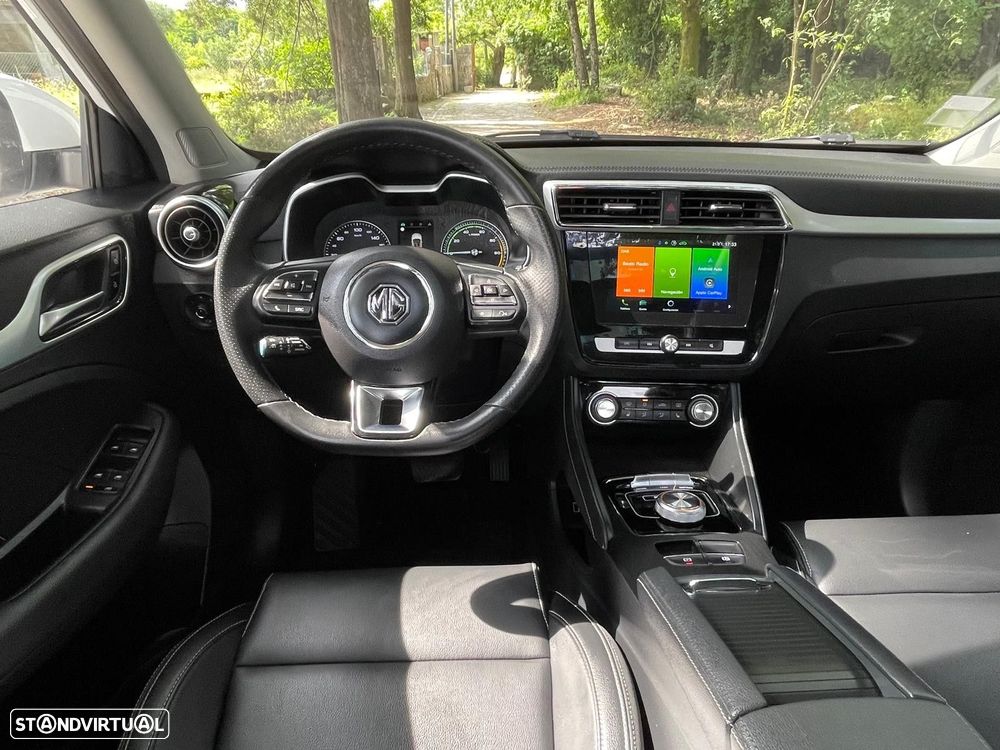 MG ZS Maximal Luxury - 11