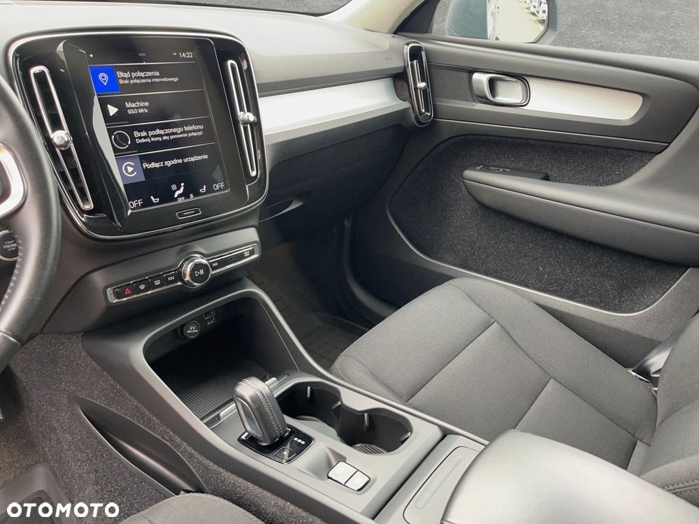 Volvo XC 40 - 18