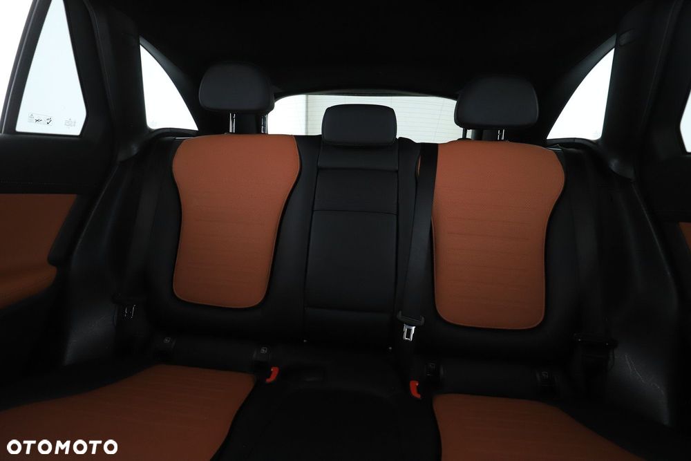 Mercedes-Benz GLC 2023