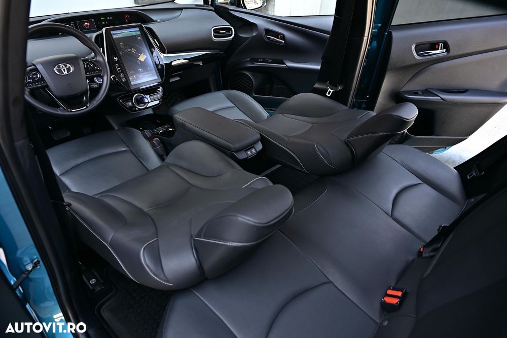 Toyota Prius - 12
