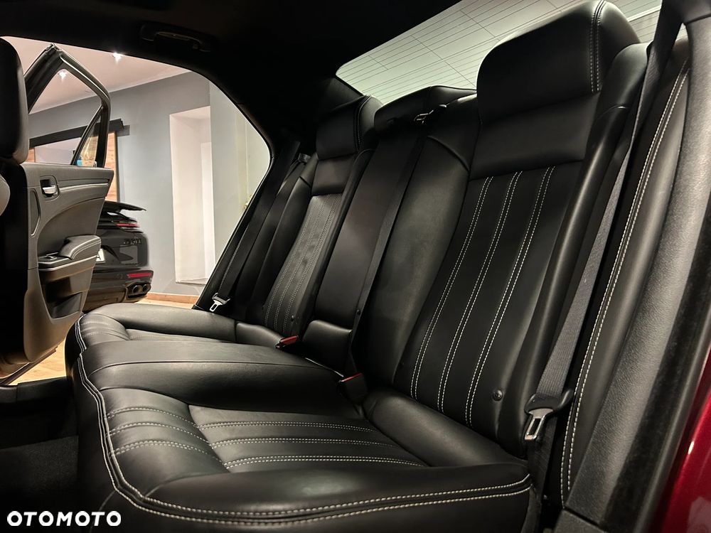 Chrysler 300s - 8